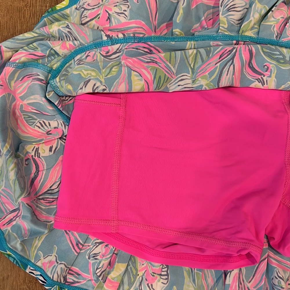 Lilly Pulitzer Luxletic Taye Skort & Matching Top - Picture 3 of 8